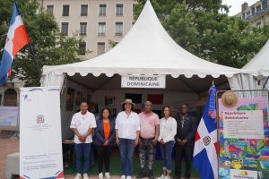 República Dominicana brilla en las Fiestas Consulares de Lyon 2025